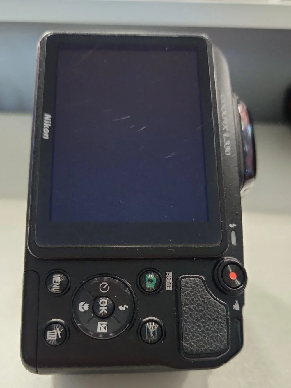 Nikon COOLPIX L330
